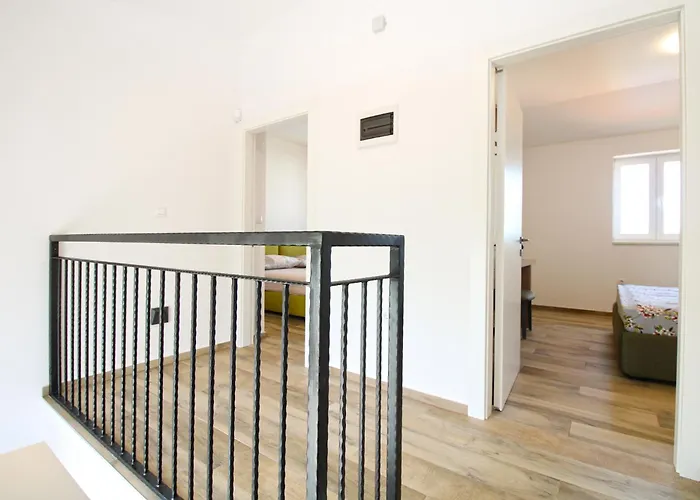 Ruzmarin 2339 빌라 Valbandon